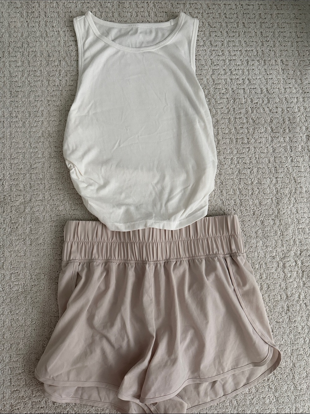 Yogalicious Athletic Shorts Set in Light Cream